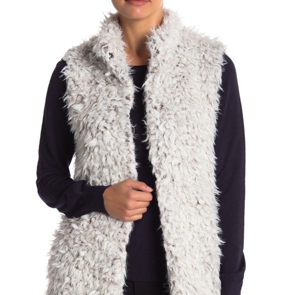 Love token fur vest! - Picture 2 of 9